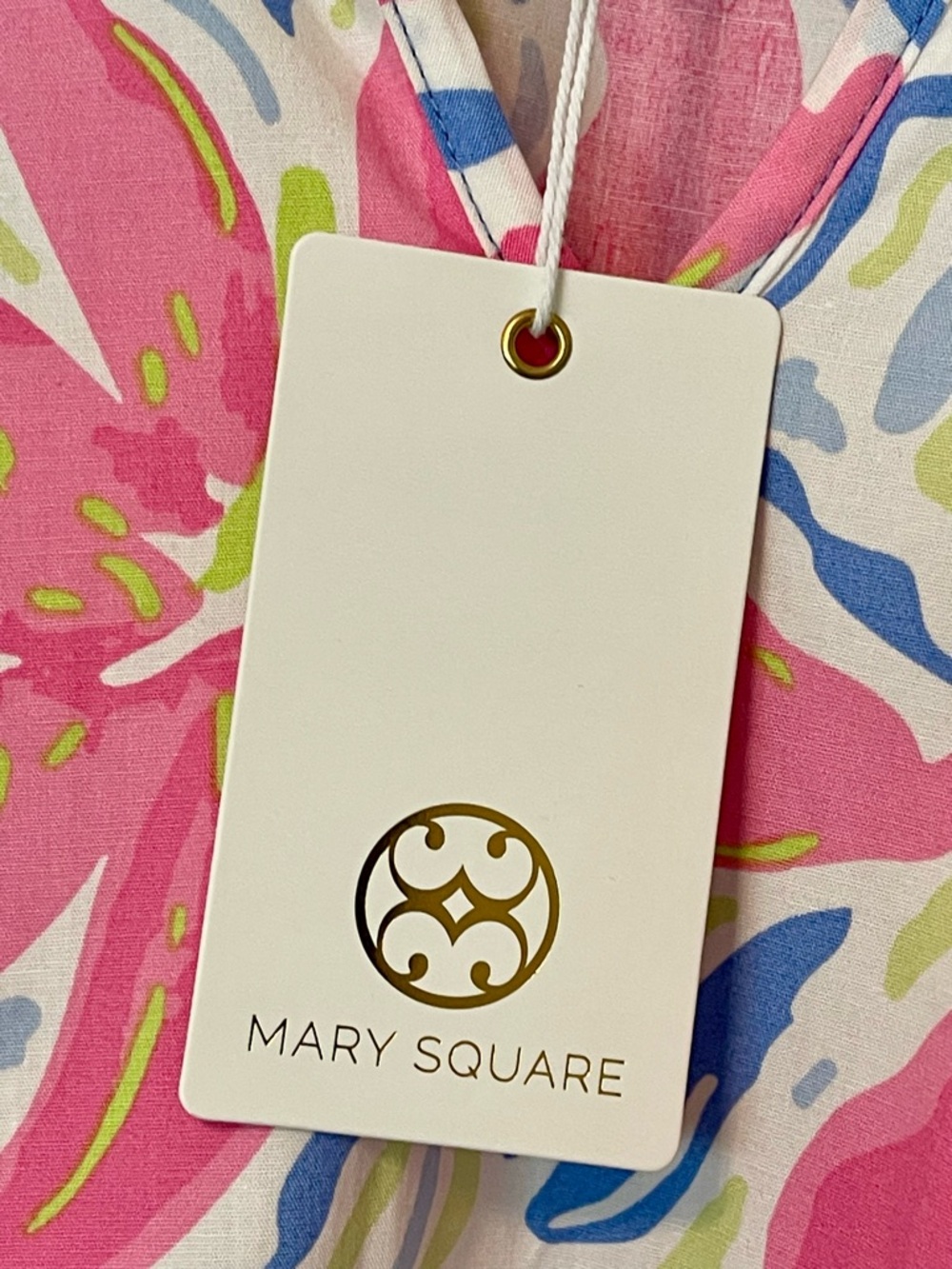 Palmer Dress Hibiscus Harmony White Mary Square Sz M Coastal Vacation NWT - Picture 9 of 12